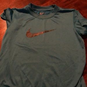 Boys Nike T-shirt